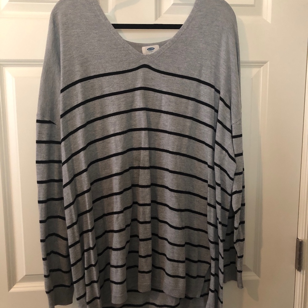 Old Navy top